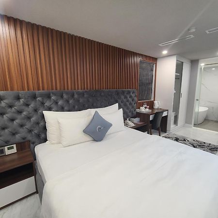 The Moon Hotel 3 Ho Chi Minh Zewnętrze zdjęcie